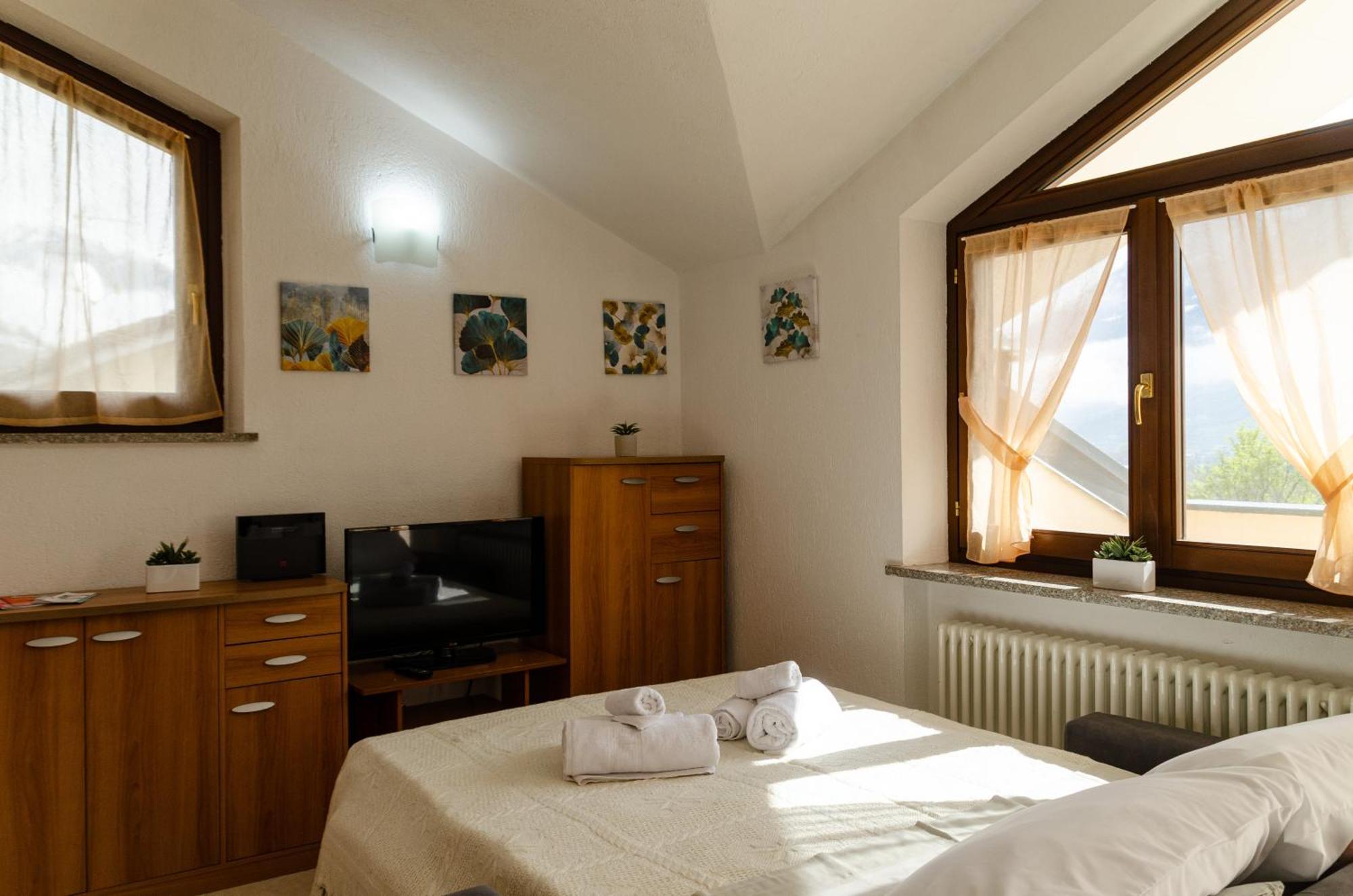 Sarre Skyline Apartment - Relax In Valle D'Aosta Bagian luar foto