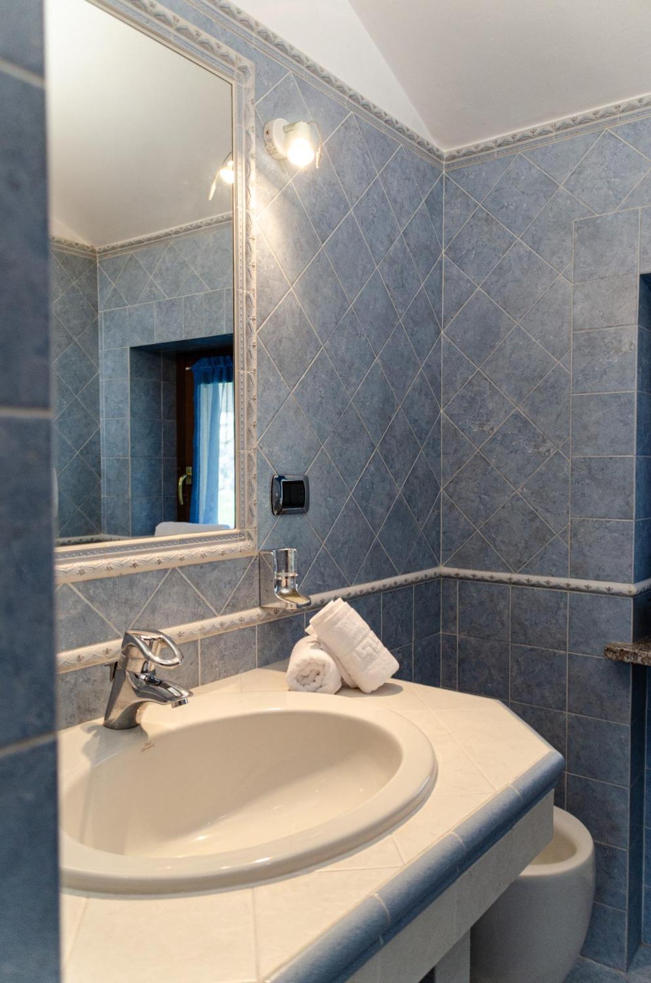 Sarre Skyline Apartment - Relax In Valle D'Aosta Bagian luar foto
